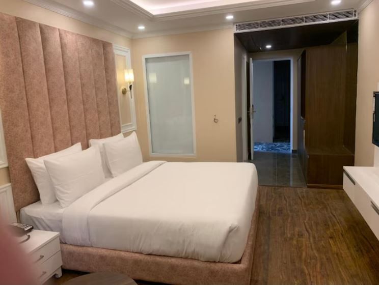 Aayra Dalhousie Deluxe Room (Non View) 3