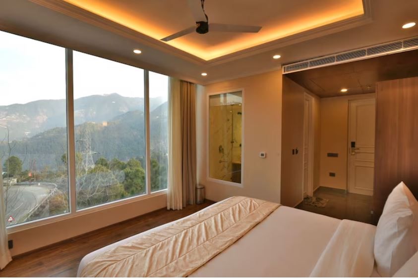 Deluxe room with valley view
