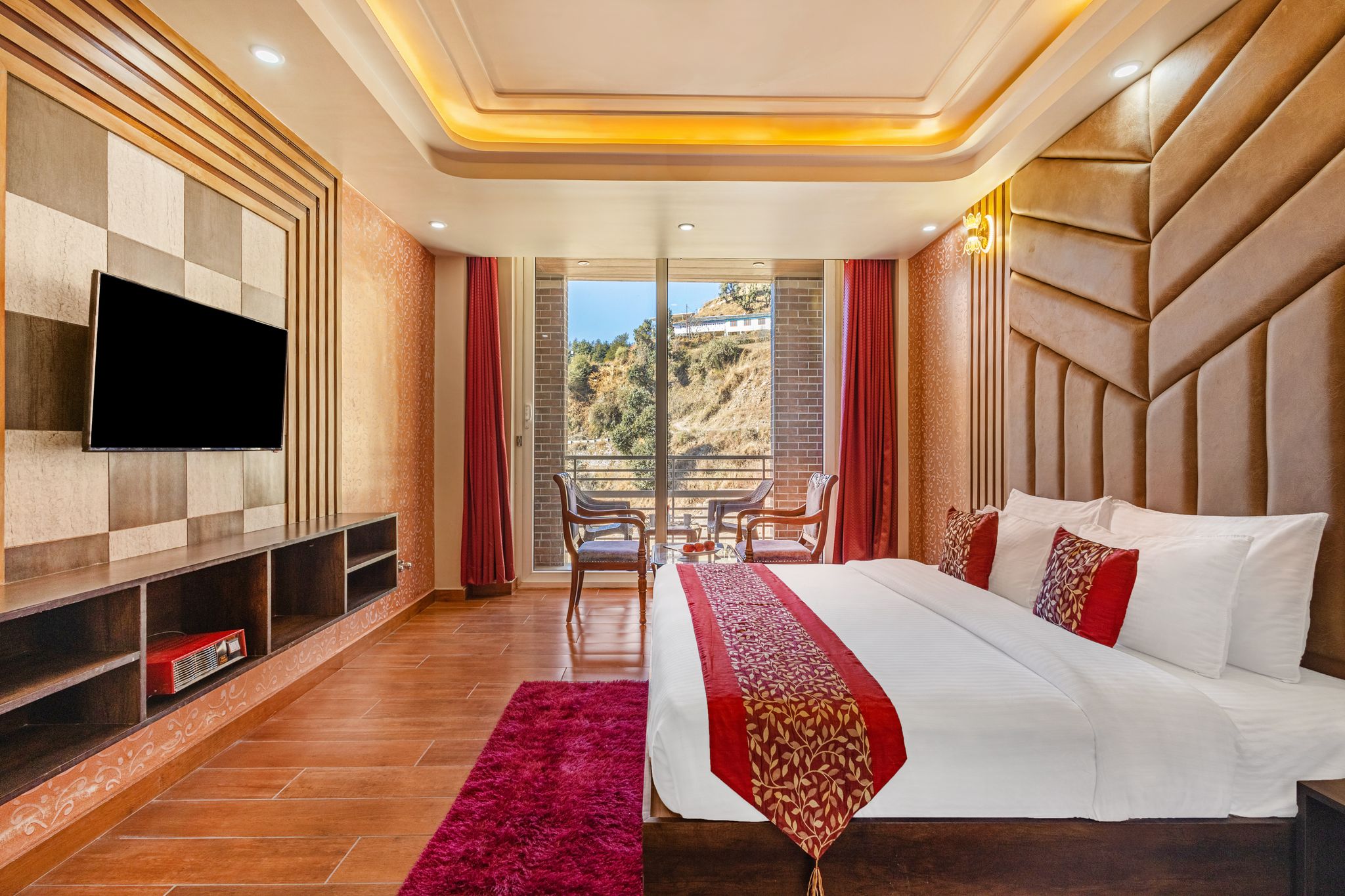 Sterling Shivalik Chail Classic room with balcony 6