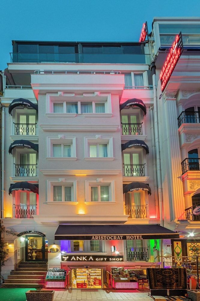 undefined Aristocrat Hotel 4