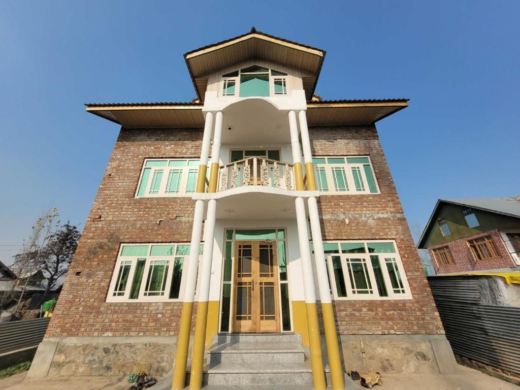 Hotel O Home Safyan Homestay