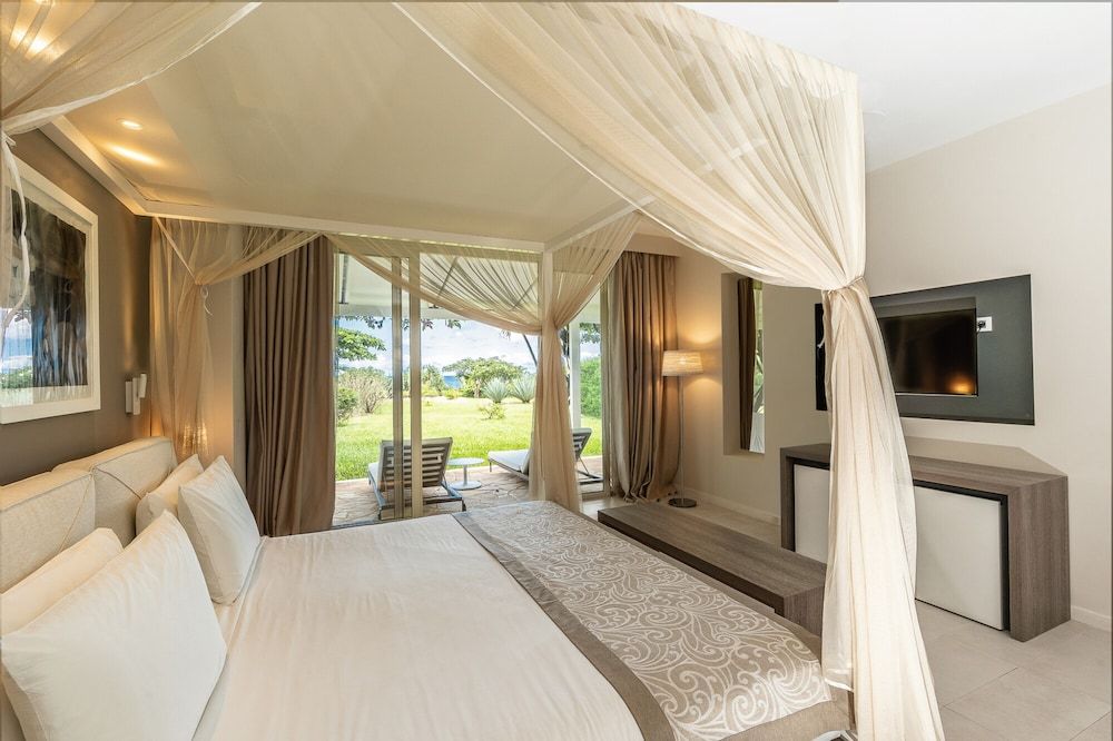 Superior Suite, Ocean View ( B2C-US)