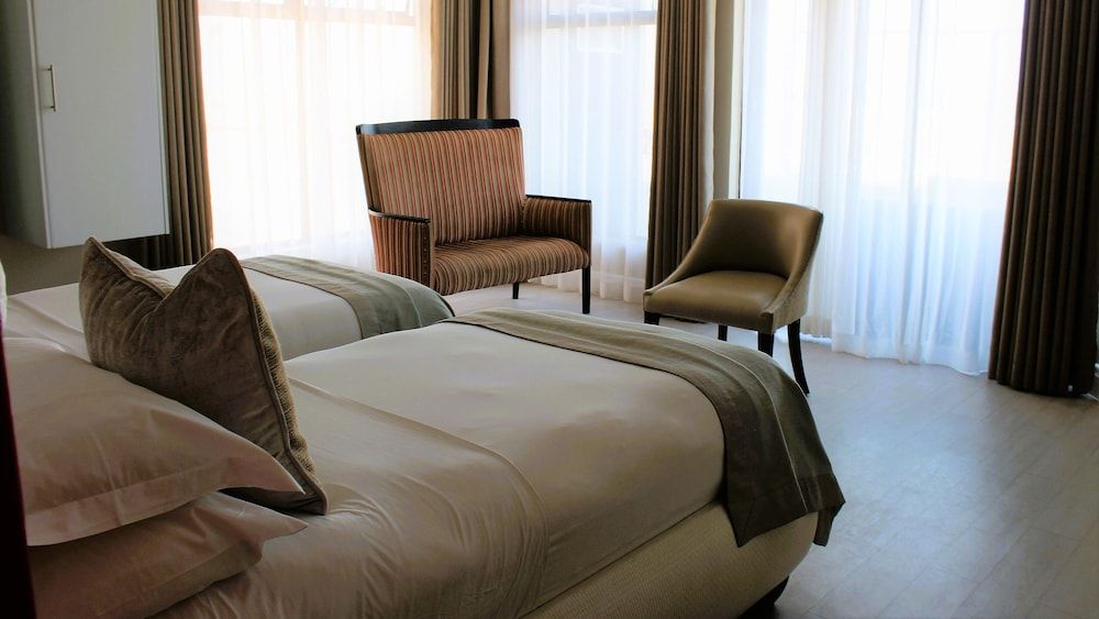 Atlantic Villa Boutique Guesthouse Executive Twin Room, Sea View 3