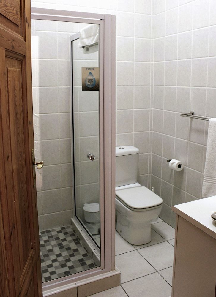 Atlantic Villa Boutique Guesthouse Standard Double Room (Family) 5