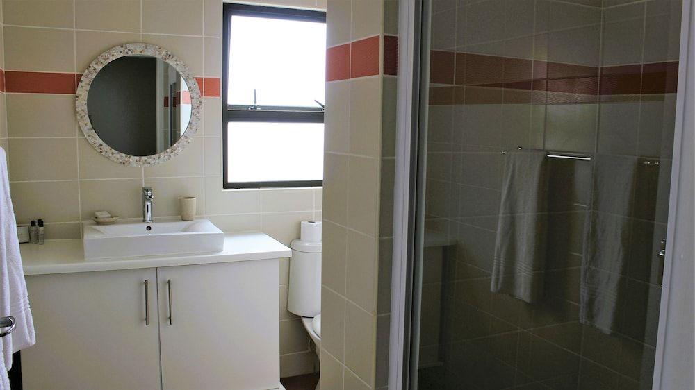 Atlantic Villa Boutique Guesthouse Deluxe Apartment, 2 Bedrooms 12