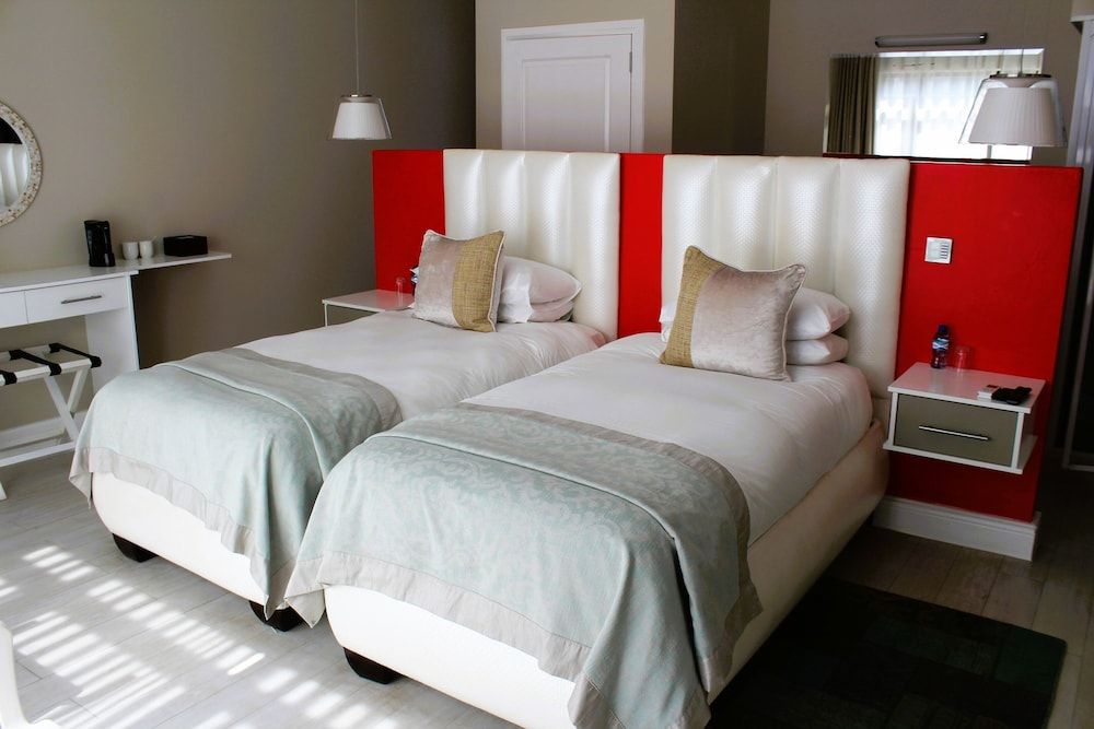 Atlantic Villa Boutique Guesthouse Executive Twin Room, Sea View