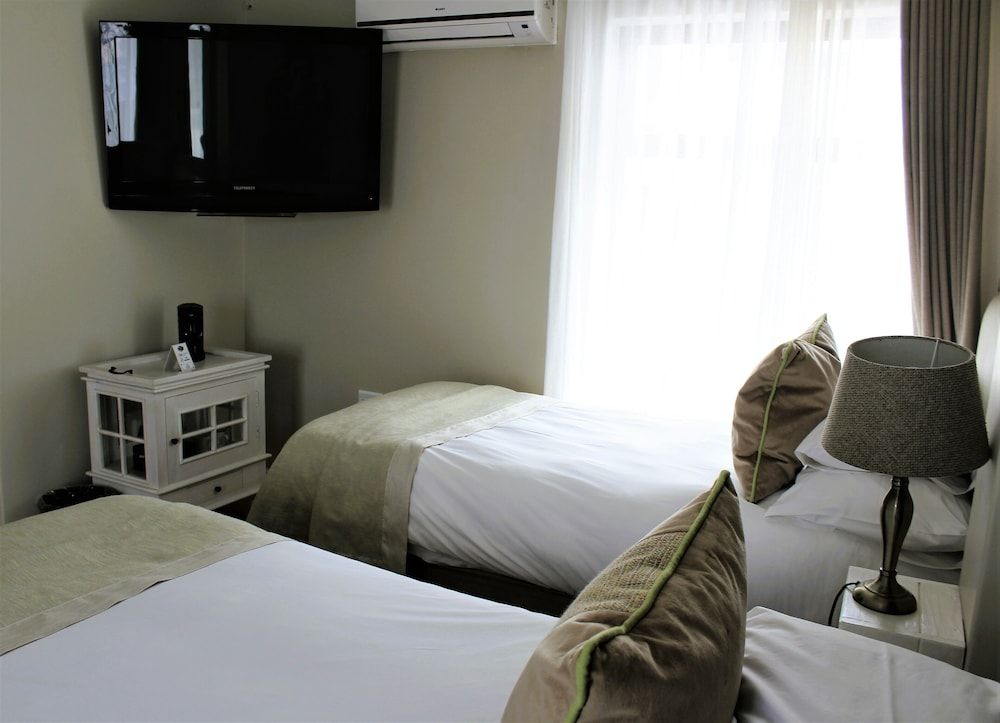 Atlantic Villa Boutique Guesthouse Standard Double Room (Family) 2