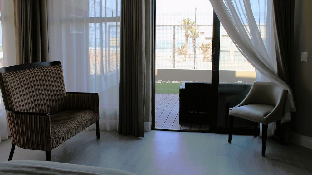 Atlantic Villa Boutique Guesthouse Executive Twin Room, Sea View 15