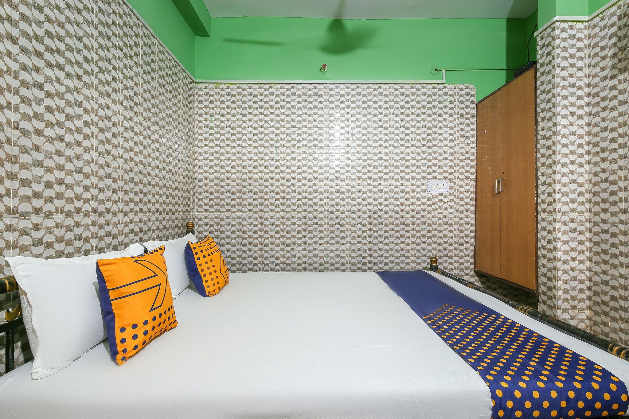 Hotel O Rajdhani rest house Classic 38