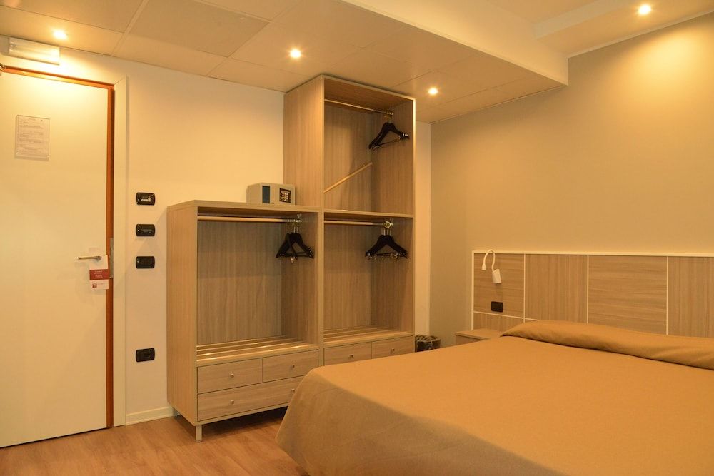 undefined Hotel Tiempo 3