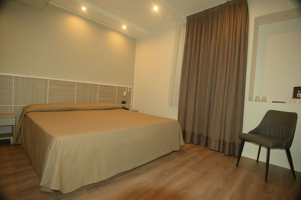 undefined Hotel Tiempo 10