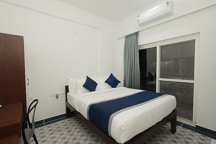 Queen Room With Balcony