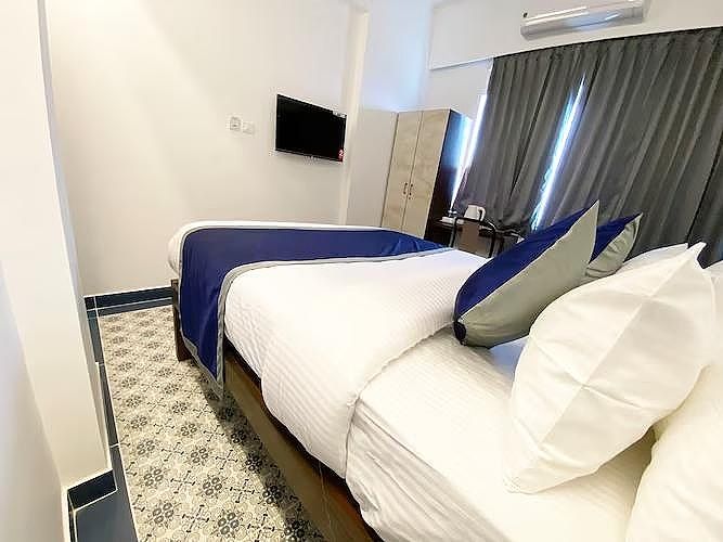 Felix Inn  Manyata Tech Park Deluxe Queen Room 3