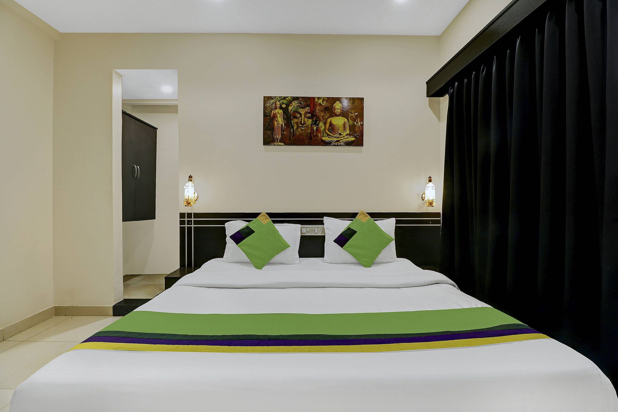 Treebo Blueberry Inn Deluxe Double Room 7