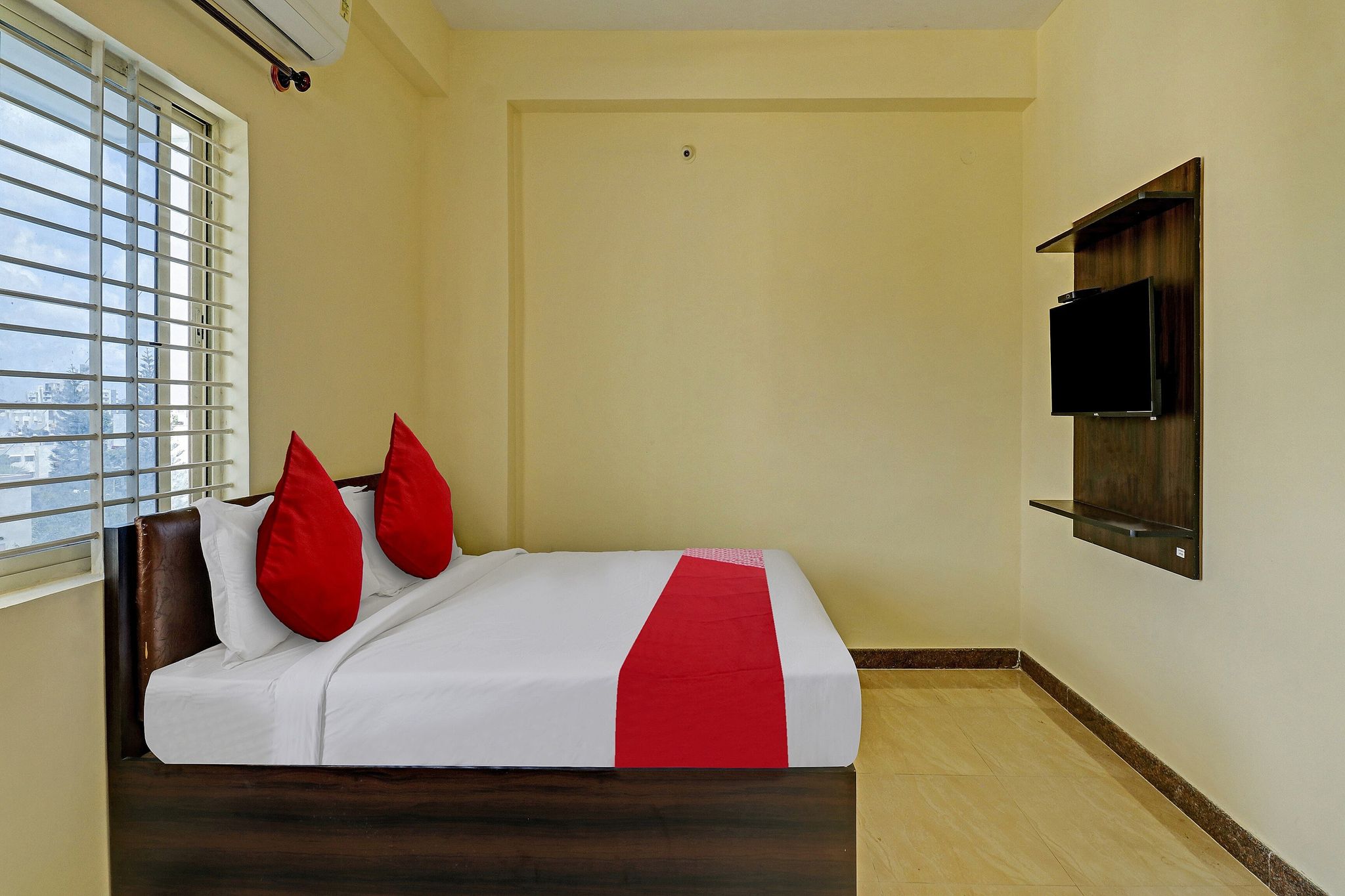 Super Hotel O Srigandhakavalu Formerly Chamundeshwari Lodging Classic 3