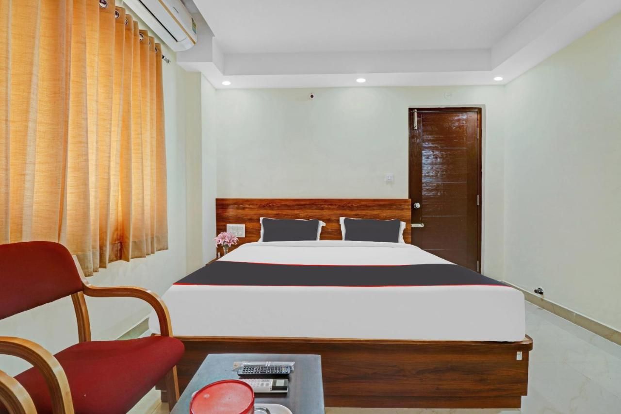 Super Collection O Hemadri Residency Classic