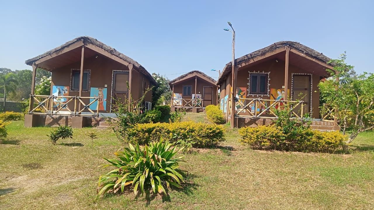 Leo Wooden Resort exterior_view 2