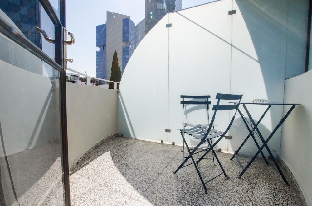 Villa Rothschild by Zvieli Hotels Studio Room with balcony 4