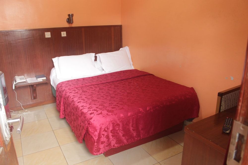 Somatel Hotel Room (Annex)