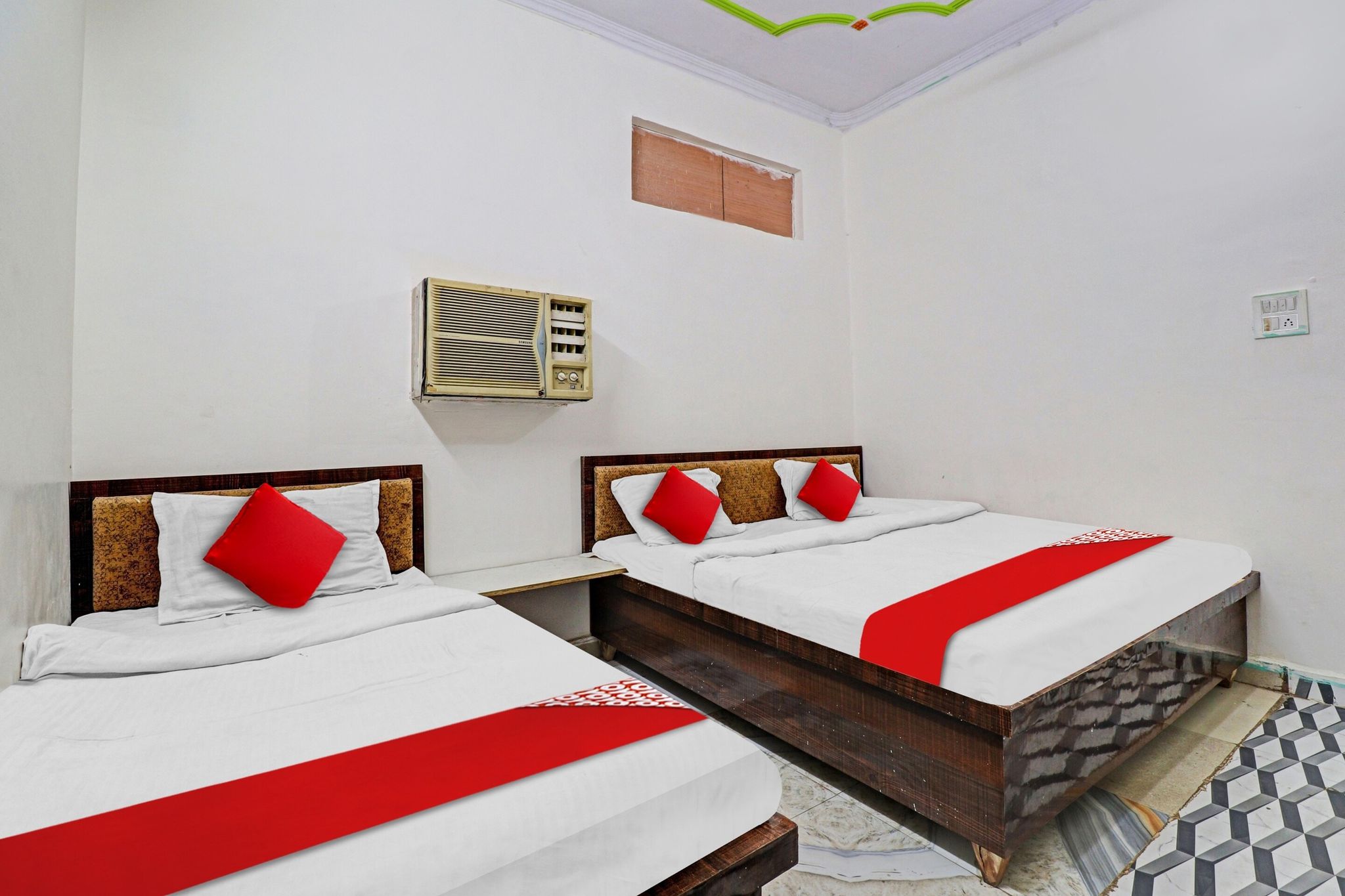 OYO Flagship 810896 Shree Mangal Palace Classic 9