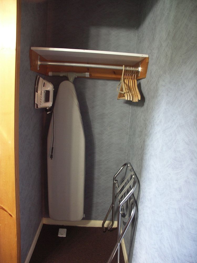 Rainbow Inn Deluxe Room, 1 King Bed, Non Smoking 4