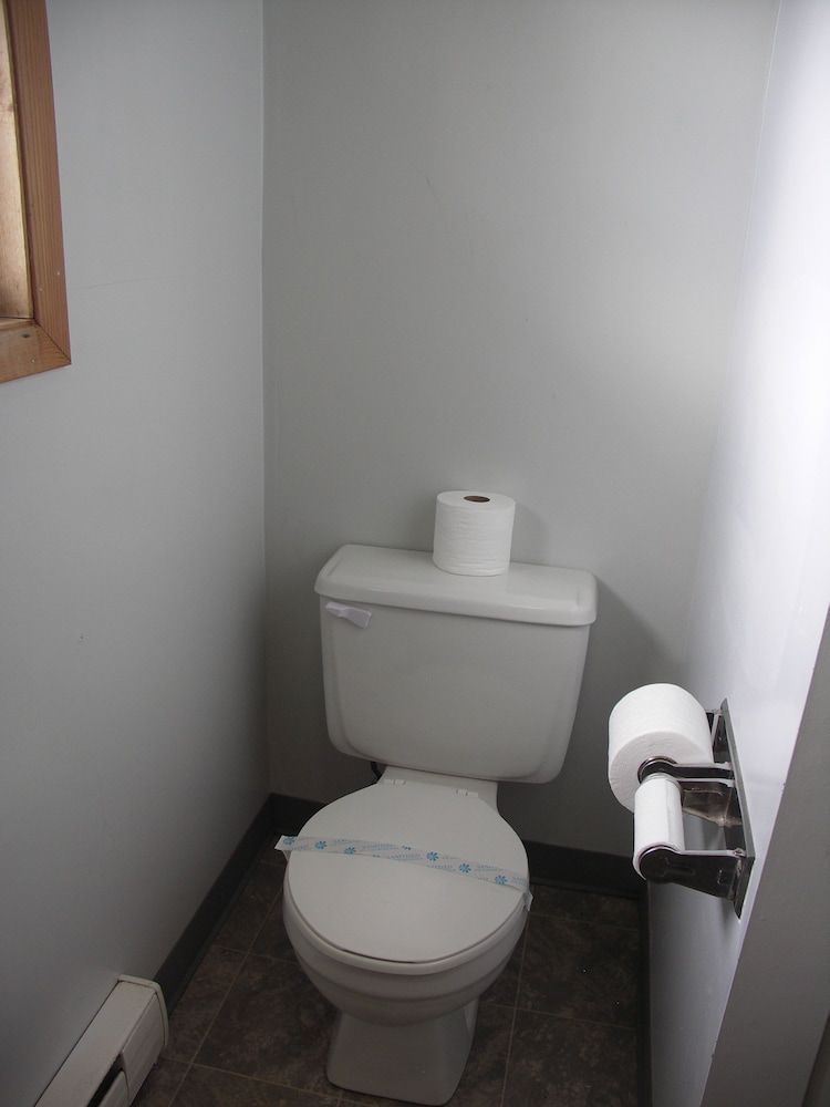 Rainbow Inn Deluxe Room, 1 King Bed, Non Smoking 5