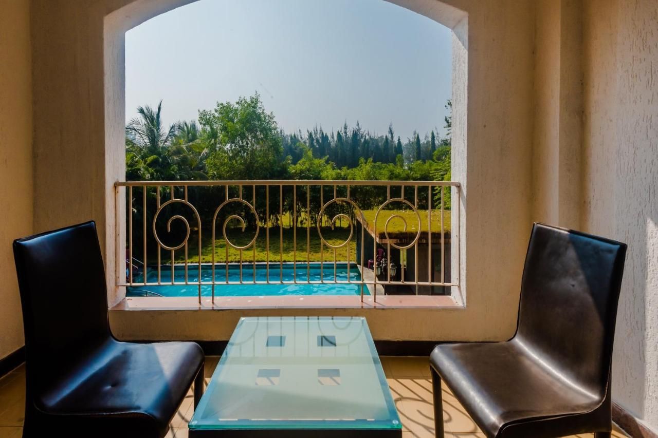 Collection O Martins Inn Deluxe with Balcony 3