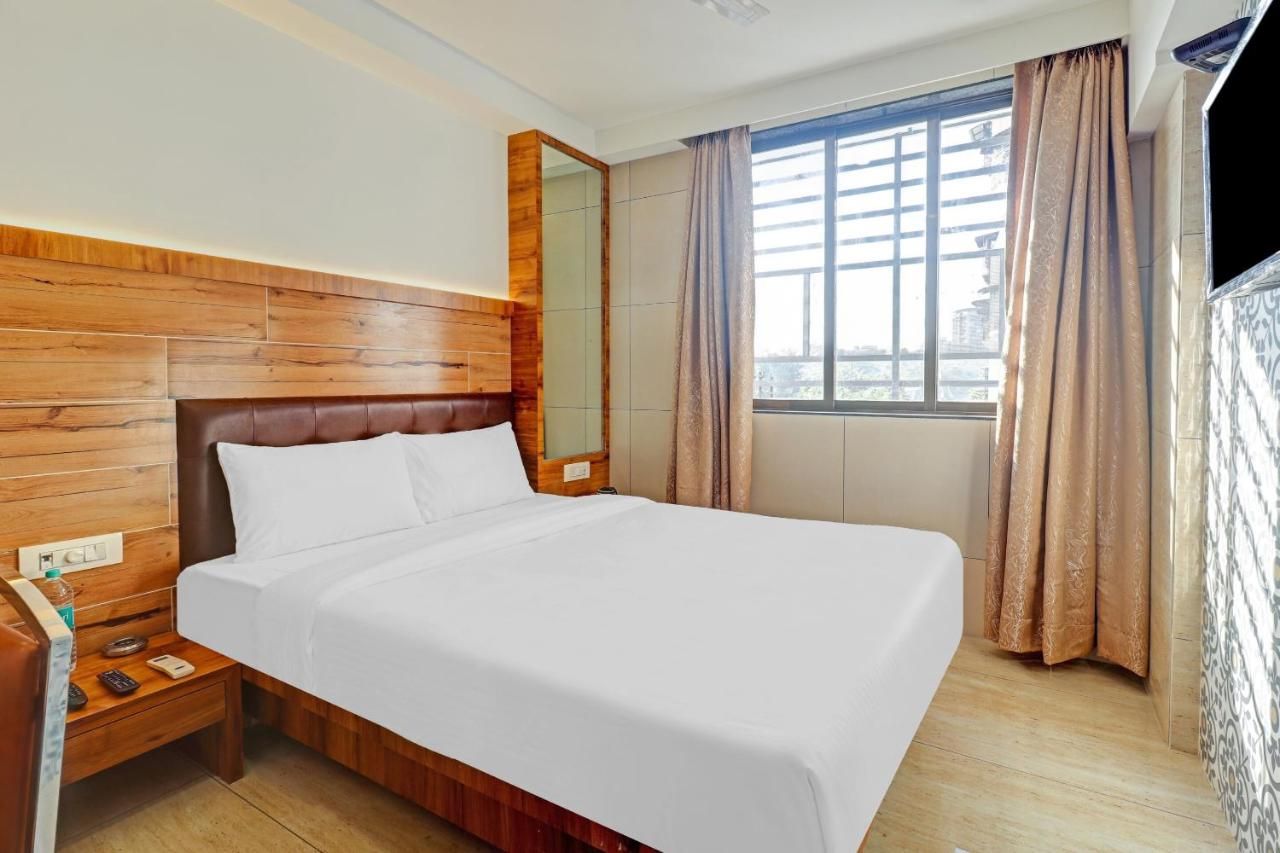 Townhouse Vandana Residency Suite