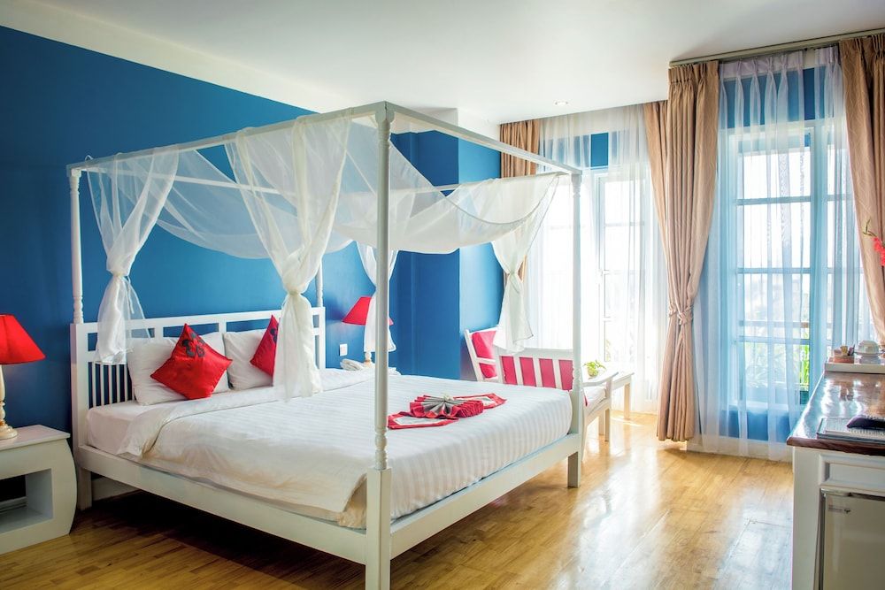 undefined Frangipani Royal Palace Hotel 6