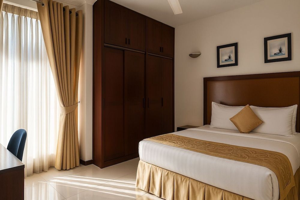 undefined Unique Towers Luxury Boutique Suites 3
