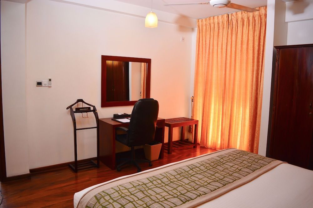 Unique Towers Luxury Boutique Suites One Bedroom Deluxe Suite 4