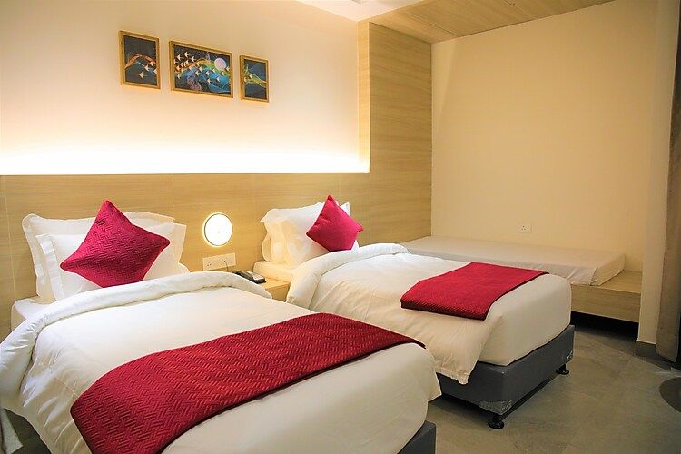 Deluxe King Room