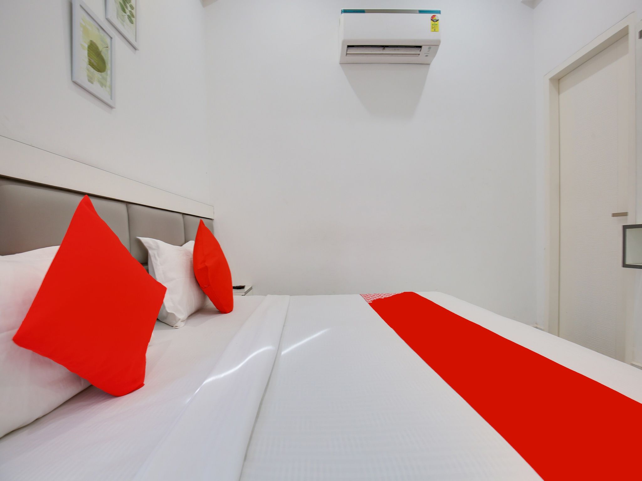 Hotel O Sky White House Classic 8