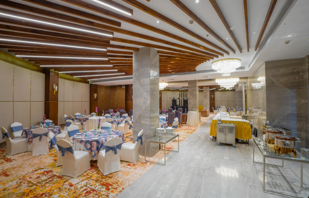 Food & Dining