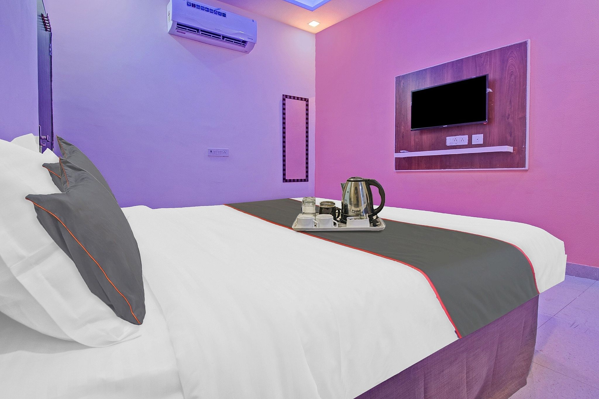 Collection O Hotel Ira Classic 11