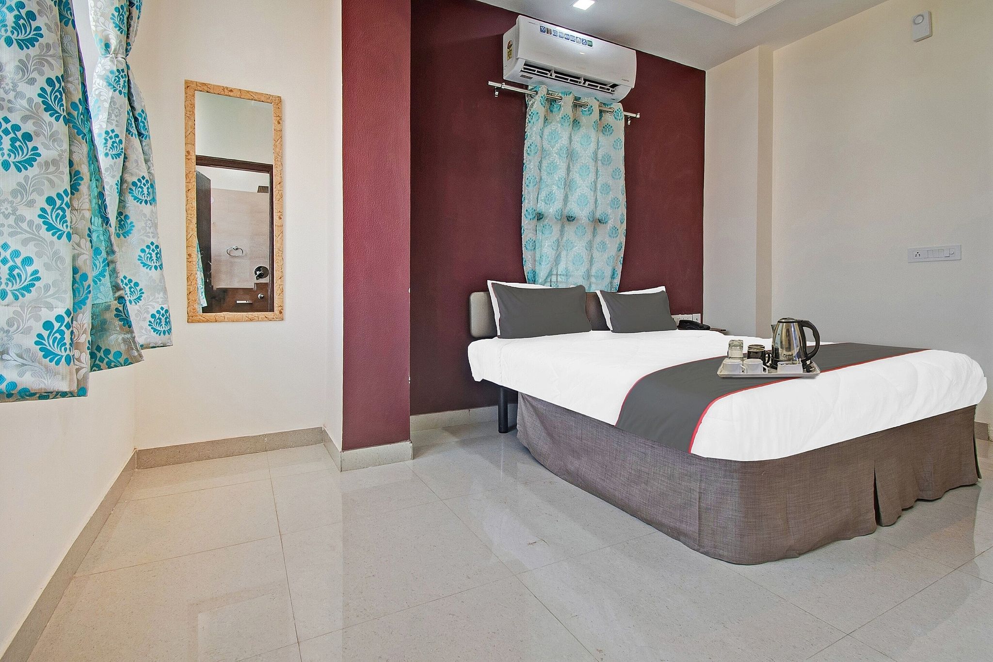 Collection O Hotel Ira Classic 8