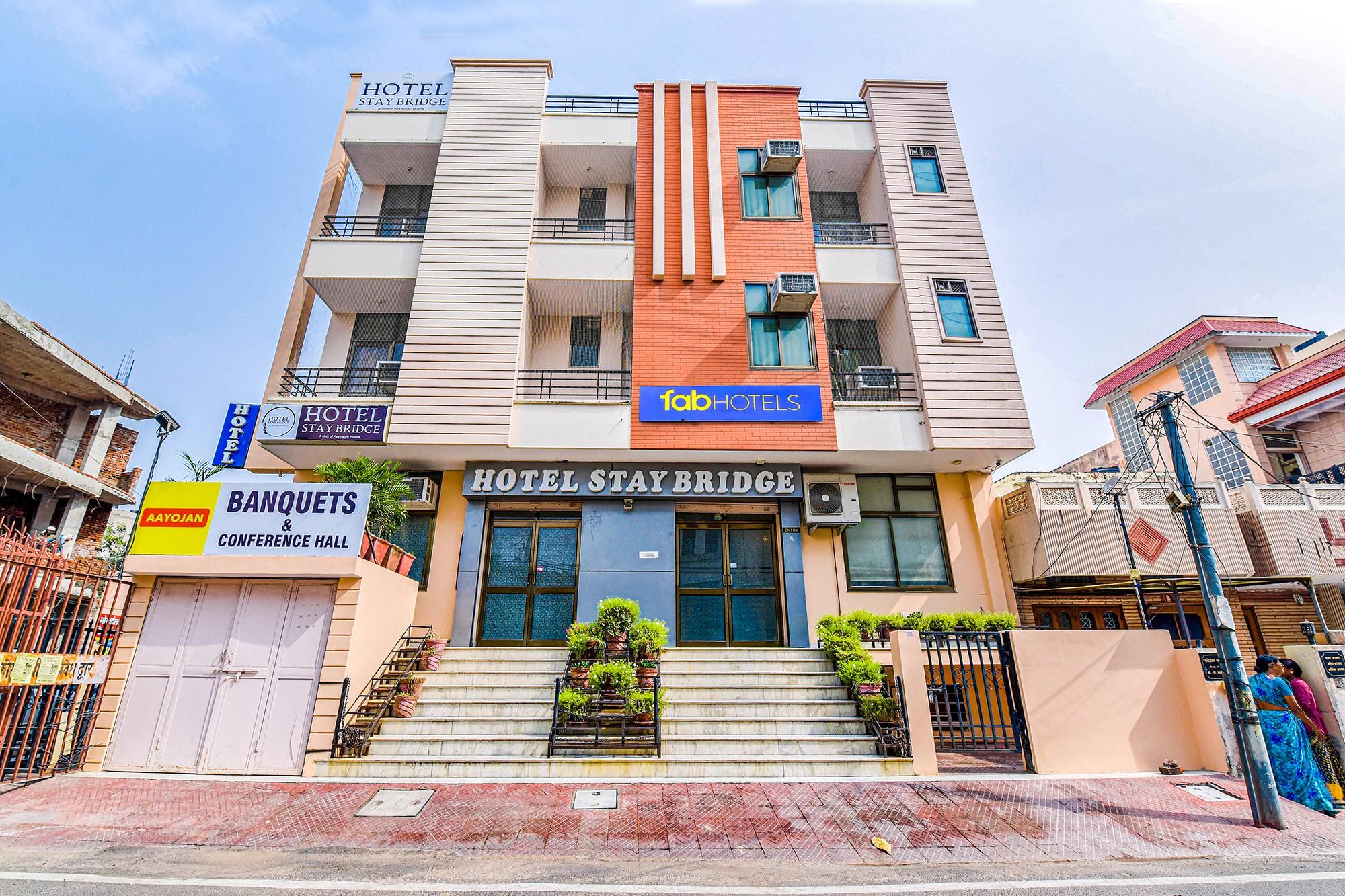 FabHotel Stay Bridge