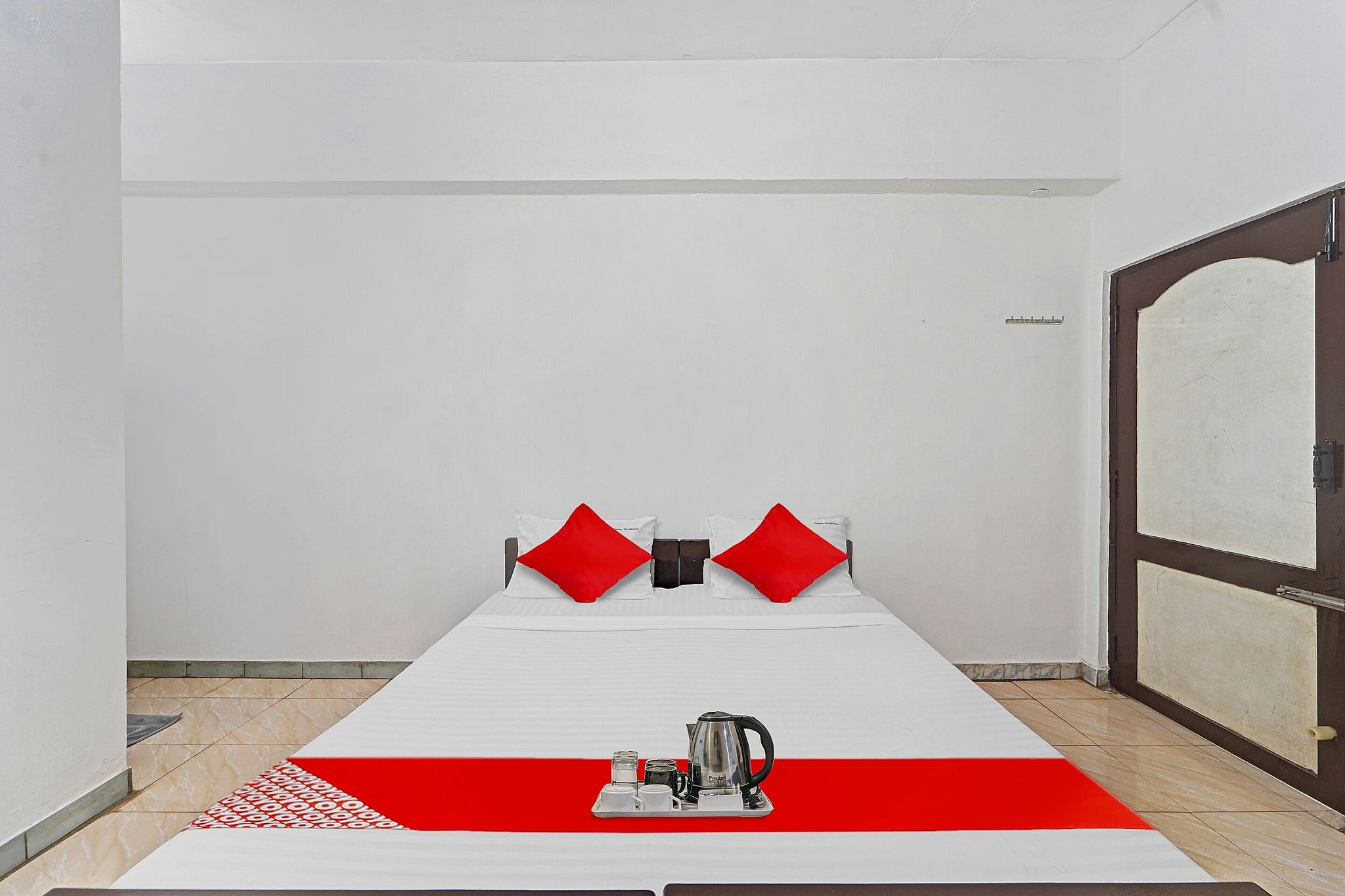 Hotel O Grand Pallavaram Classic 4