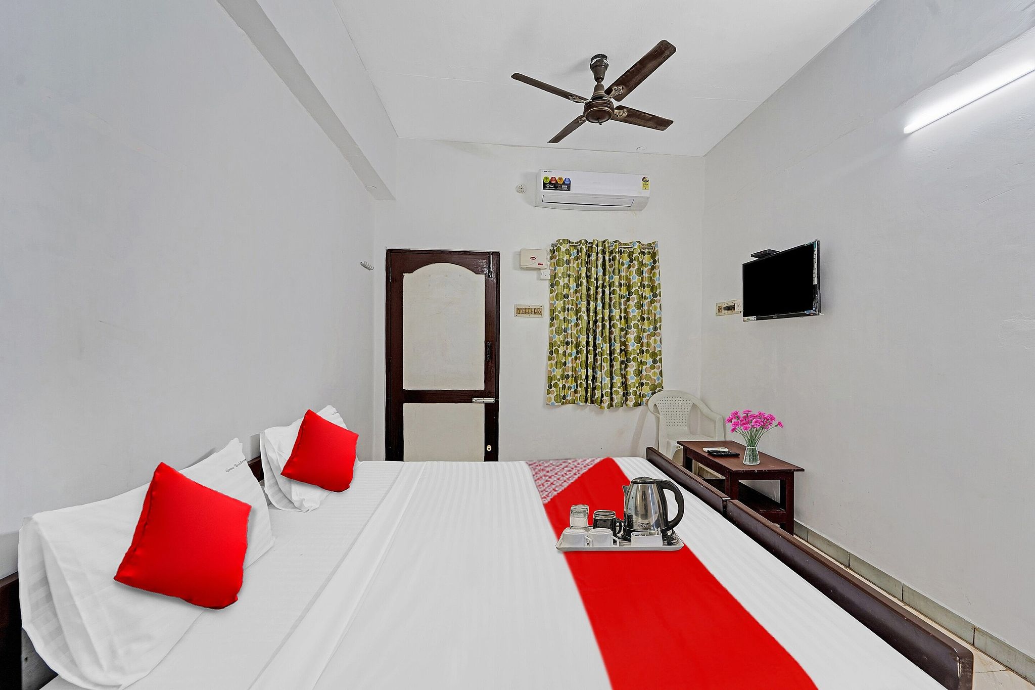 Hotel O Grand Pallavaram Classic 16