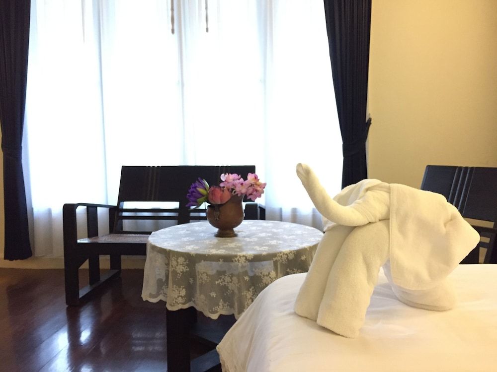 undefined SSIP Boutique Dhevej Bangkok 9