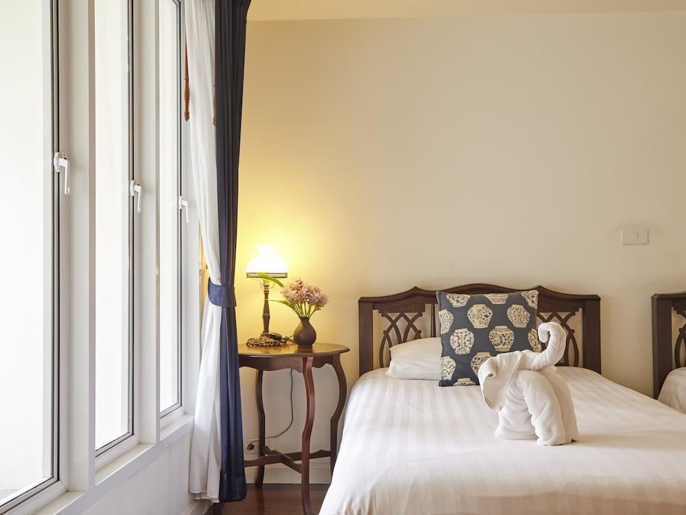 SSIP Boutique Dhevej Bangkok Deluxe Twin Room - Room Only