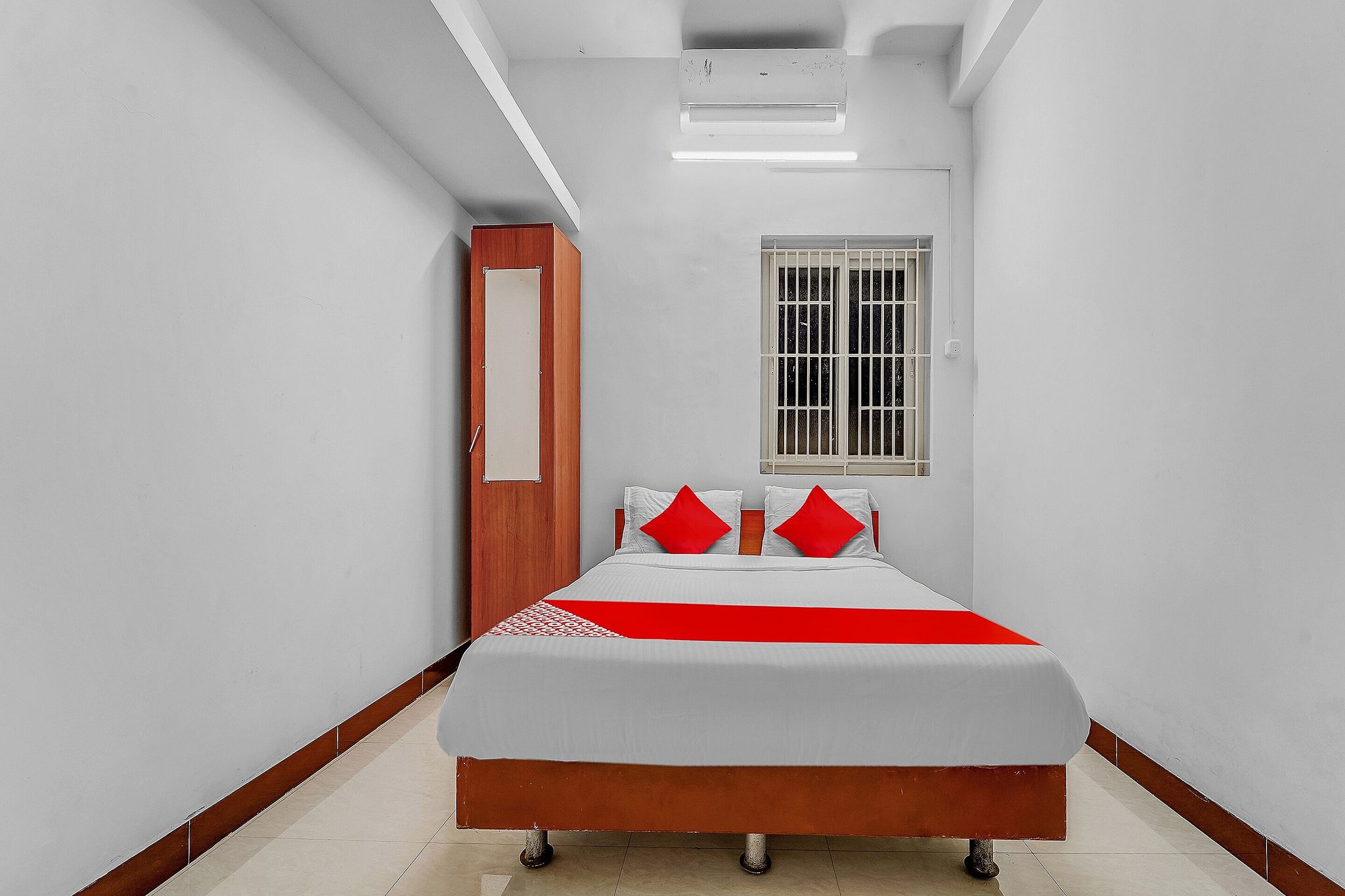 Hotel O Crown Tower Classic 5