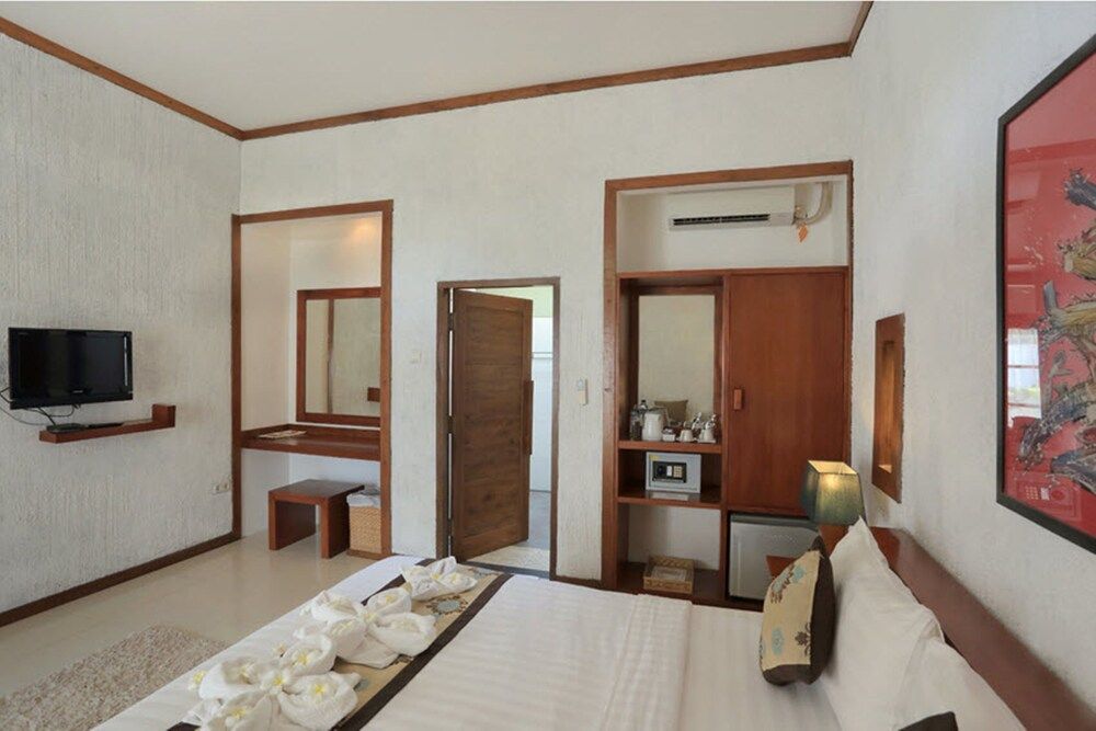 Good Heart Resort Deluxe Room 5