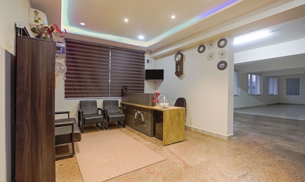 undefined Treebo Naaz Royal 3