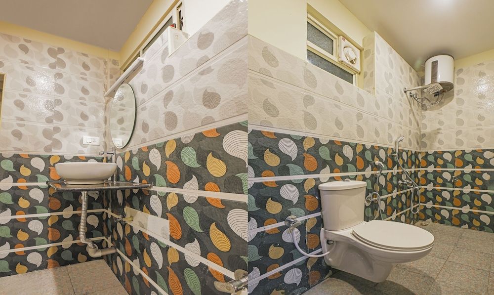 Treebo Naaz Royal Standard Double Room 11
