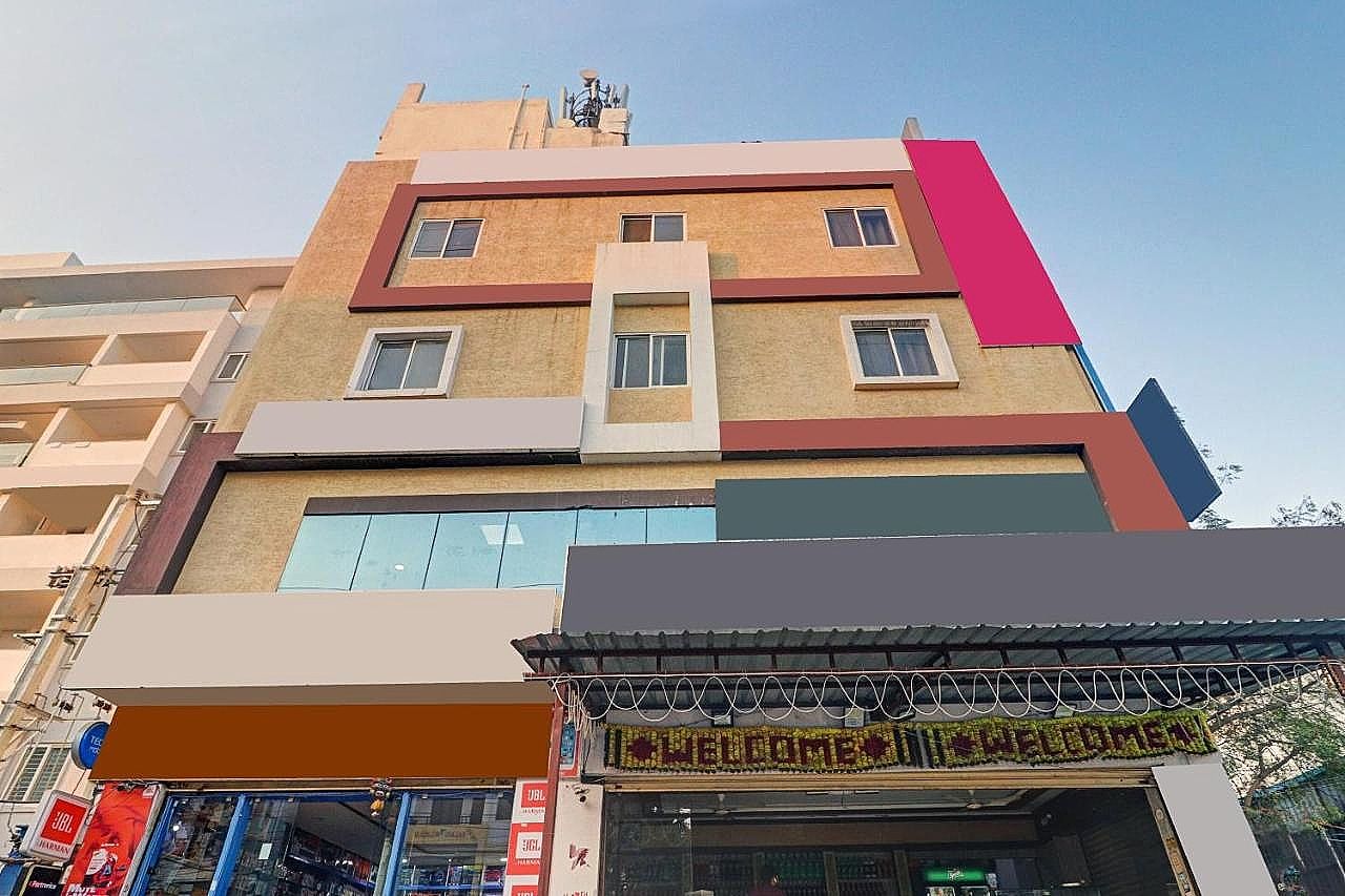 Collection O Sahasra Near Kondapur