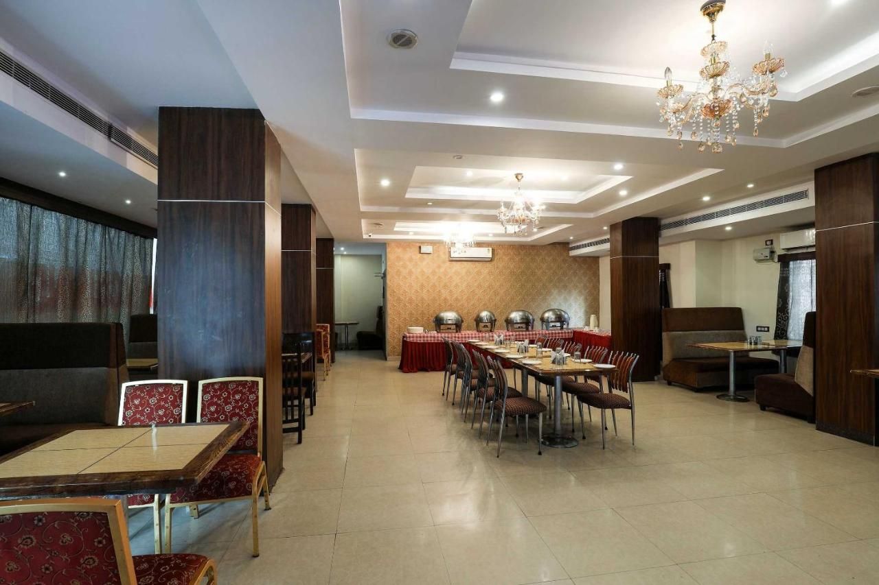 undefined Hotel O Grand Sandarshini Inn Near MGBS Bus station 4