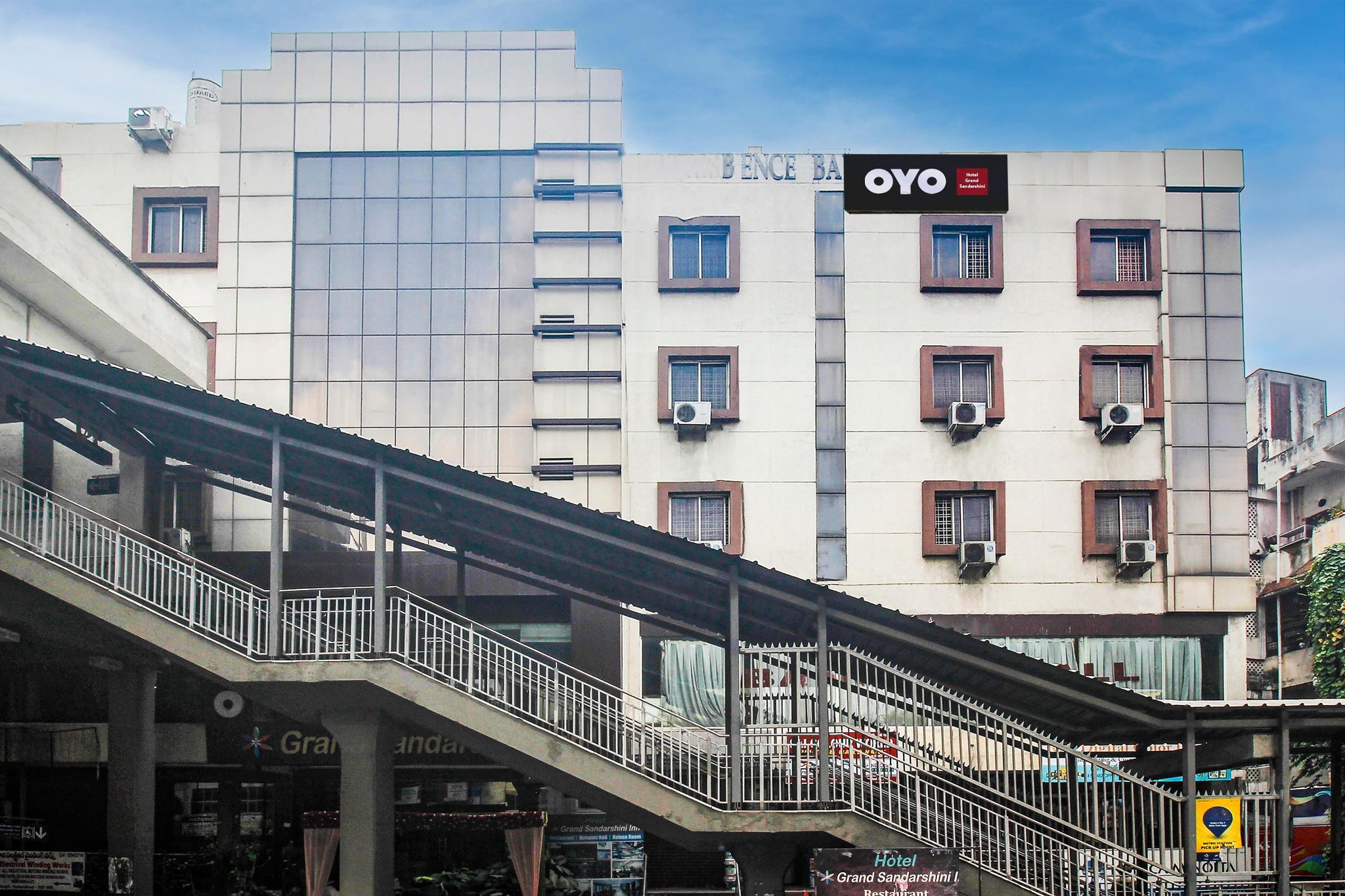 undefined Hotel O Grand Sandarshini Inn Near MGBS Bus station