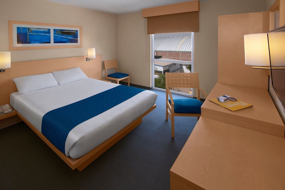 City Express by Marriott Villahermosa Room, 1 Queen Bed, Non Smoking 3