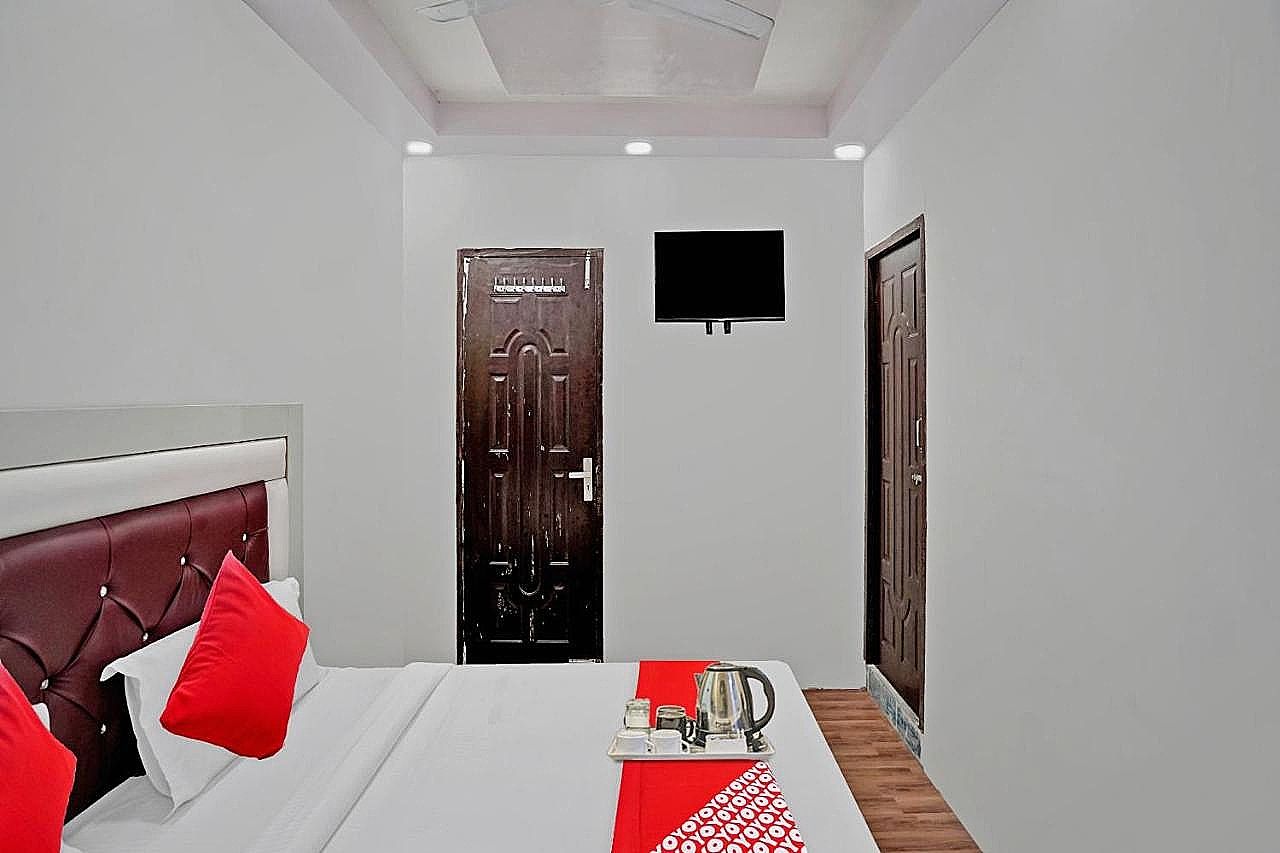 OYO Flagship 700583 Hotel Mind Stone Classic 3